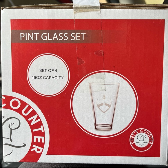 Football Themed Glasses 4pc Set of 16 ounce • NIB - Picture 2 of 3